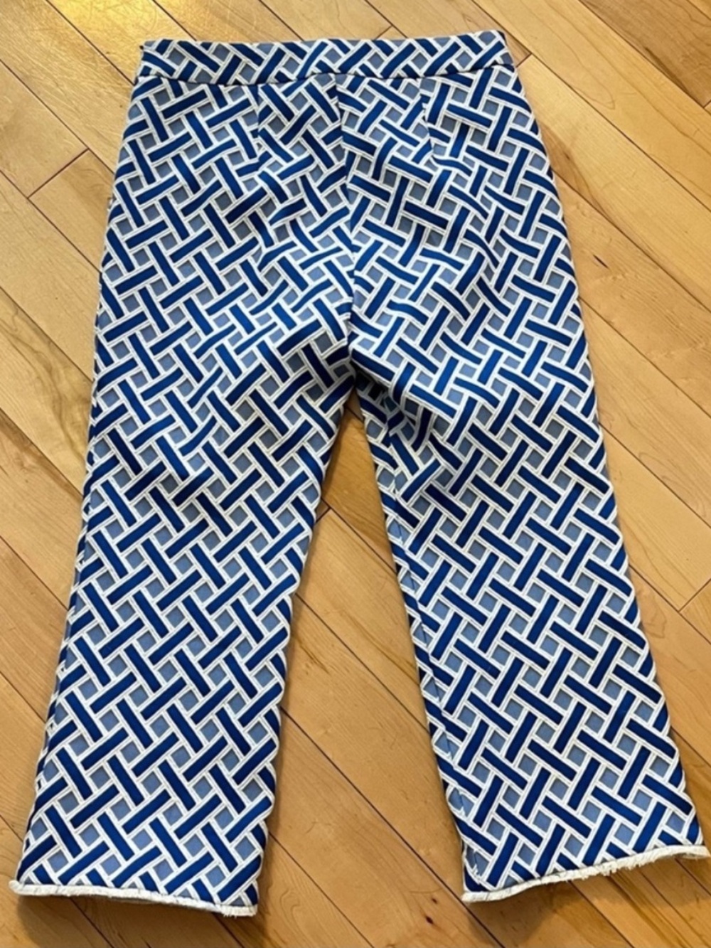 Trina Turk Kick Flare Fringe Trim Pant in Majorelle Blue & White size six (6) - Picture 9 of 11